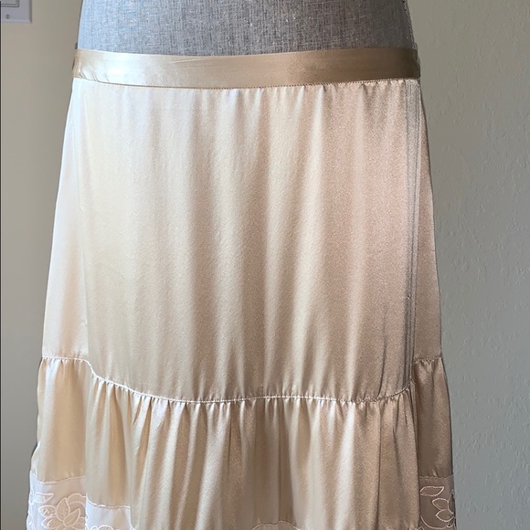 Banana Republic Silk Long Skirt - Picture 3 of 13